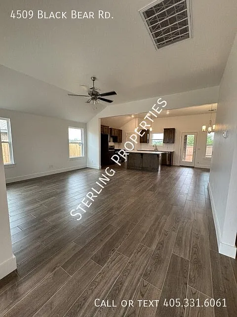 3 bed, 1495 sqft, $1,950 — Photo 3
