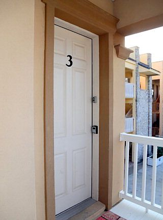 3rd image of 129 E Retama St