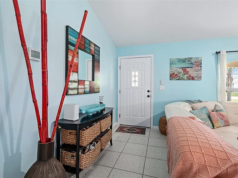 34 Beaverdam Ln — Photo 6