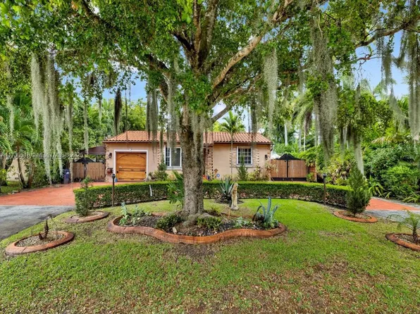 661 Falcon Ave, Miami Springs, FL 33166