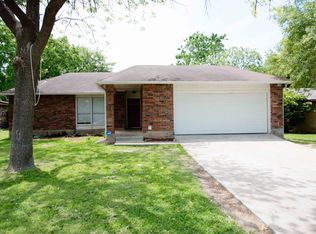 2009 N Lynn St, Taylor, TX 76574
