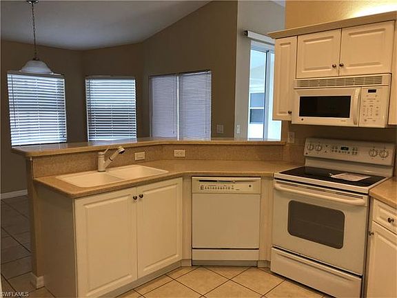 5th image of 6294 Blackberry St