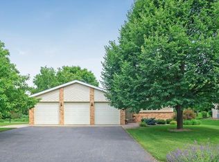 15785 Highview Dr, Apple Valley, MN 55124