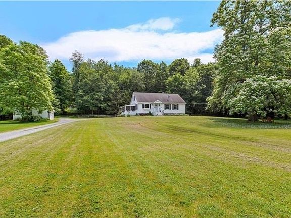 2nd image of 6 Shannon Ln