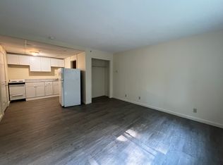 12 Cross Dr Building C, Orono, ME 04473