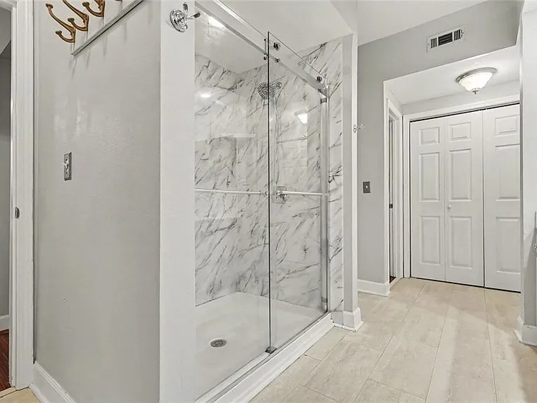 3777 Peachtree Rd NE #1105 — Photo 15