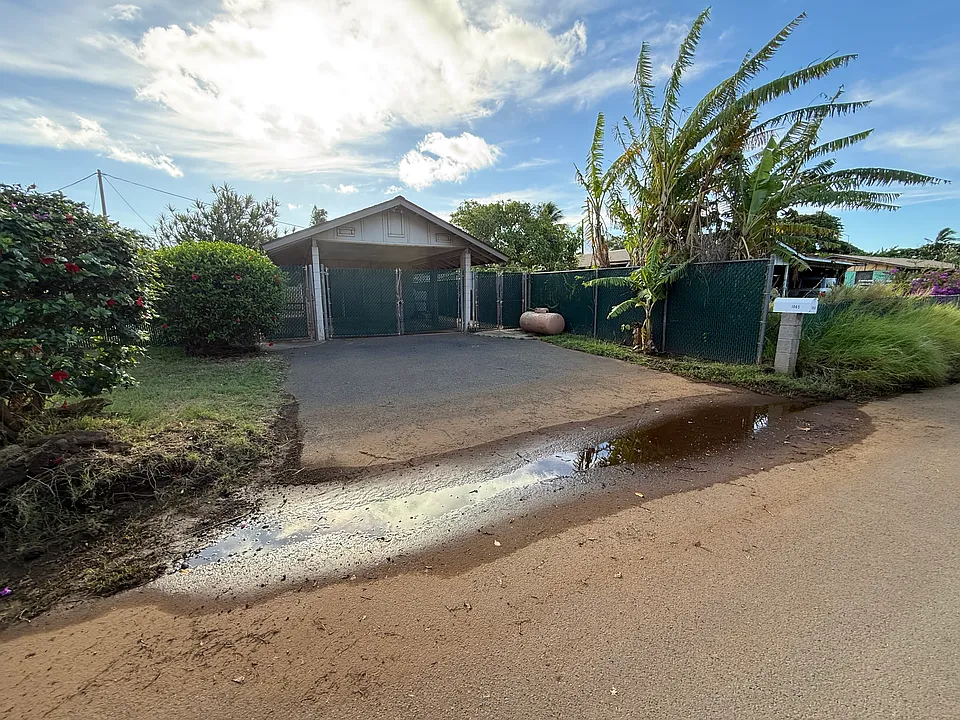 1065 Ewa Pl