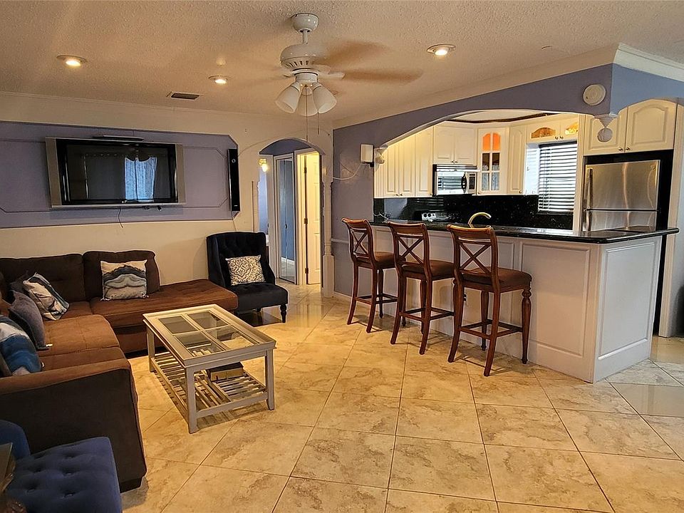1st image of 15610 NE 6th Avenue #30C