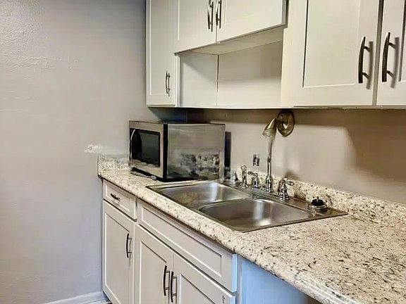 3rd image of 309 S Arcturas Ave #5