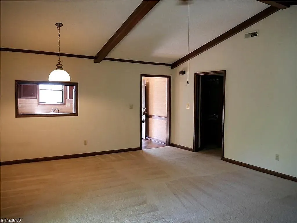 2 bed, 1118 sqft, $1,200 — Photo 3