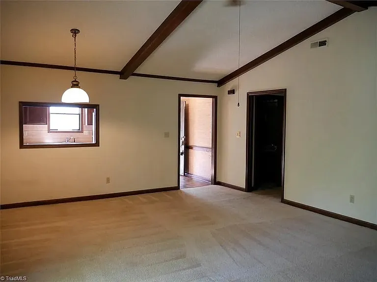 704 Aspen Trl — Photo 3