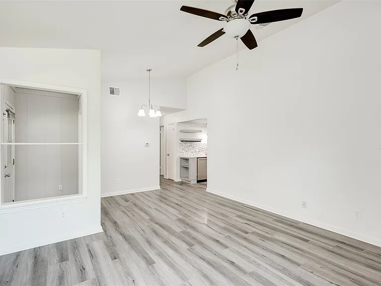 5900 Richard Carlton Blvd — Photo 16
