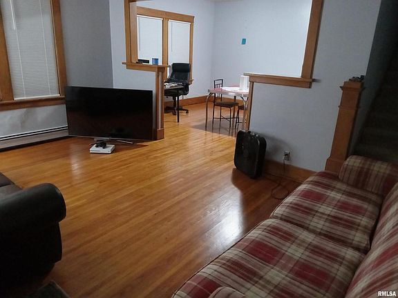 4th image of 218 Leafland Ave