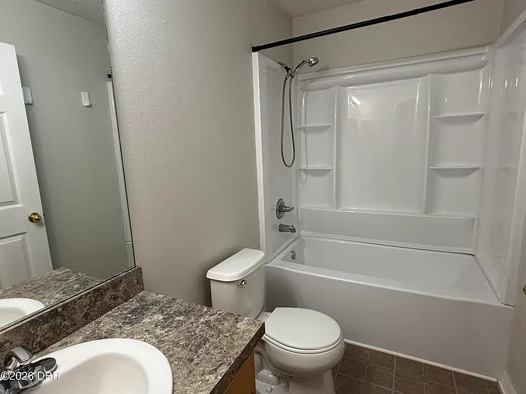 35 Rae Dr — Photo 31