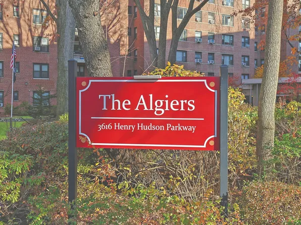 3616 Henry Hudson Parkway image 17 of 17