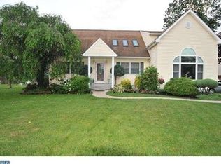 712 Parkvale Ave, Langhorne, PA 19047