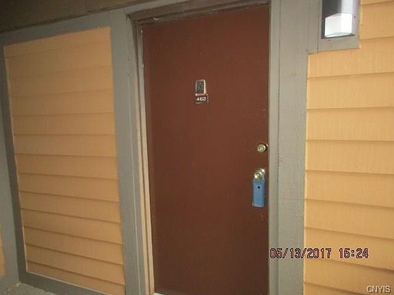 3rd image of 462 Idlewood Blvd