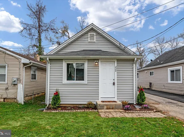 224 Admiral Dr, Annapolis, MD 21401