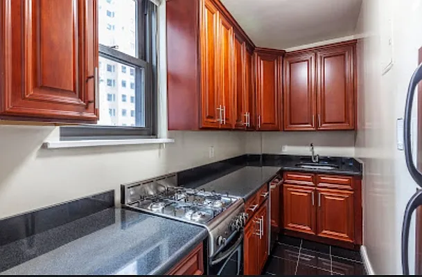 Rented by Douglas Elliman | media 2