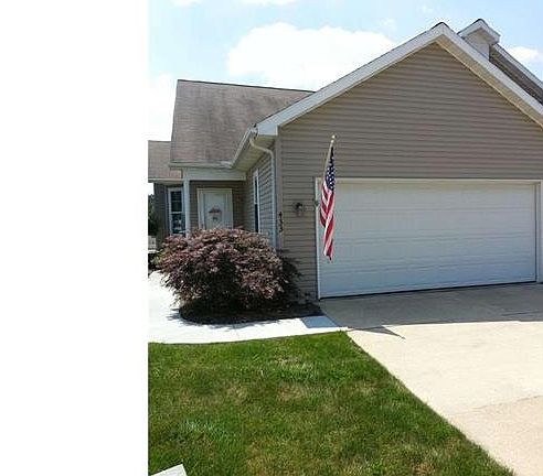 2nd image of 433 Coventry Ct
