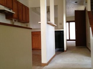 228 Sweetbriar St #R, Pittsburgh, PA 15211