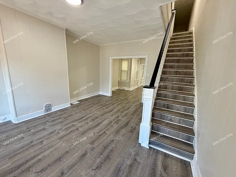 826 State St — Photo 1