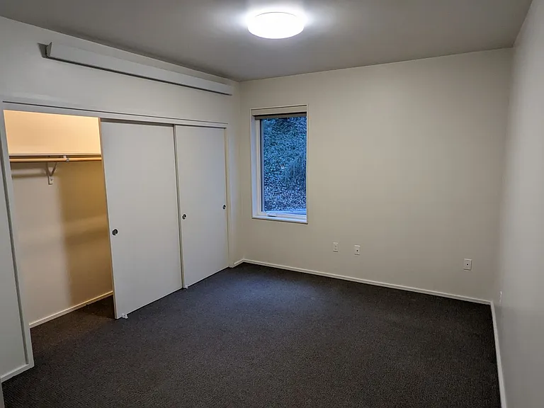 Viewpoint Terrace Apartments — Photo 37