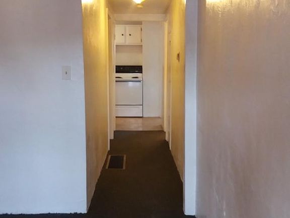 3rd image of 409 Monongalia St APT C