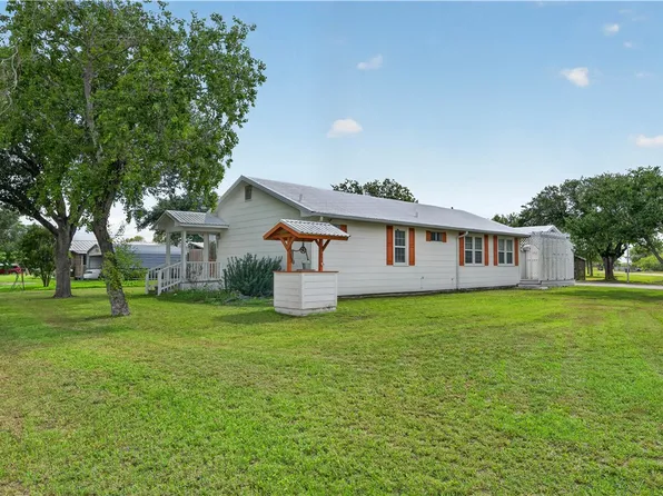 406 Fred Ave, Agua Dulce, TX 78330