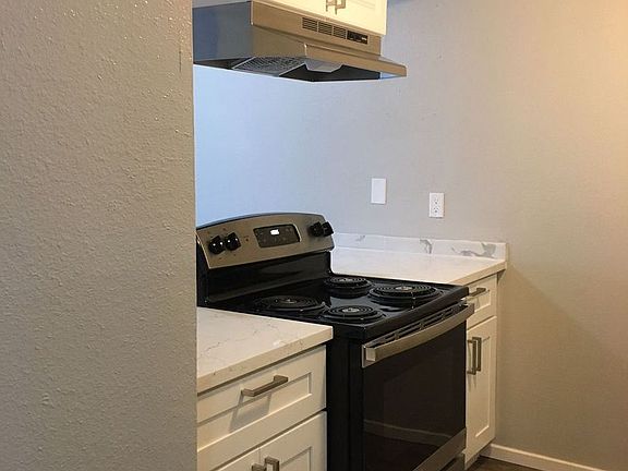 4th image of 5725 Auburn Way S APT 202