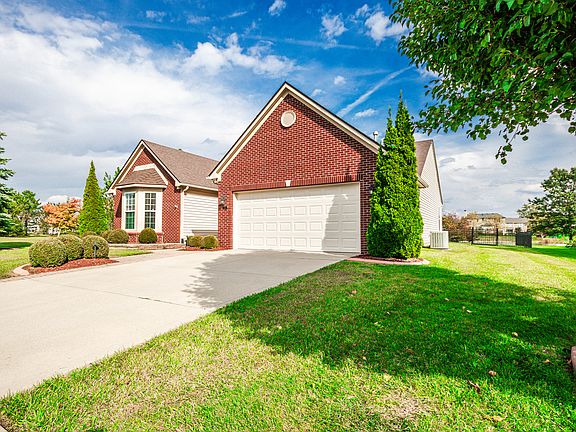4th image of 74 Markleville Ln