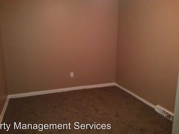 3rd image of 25112 Dale St