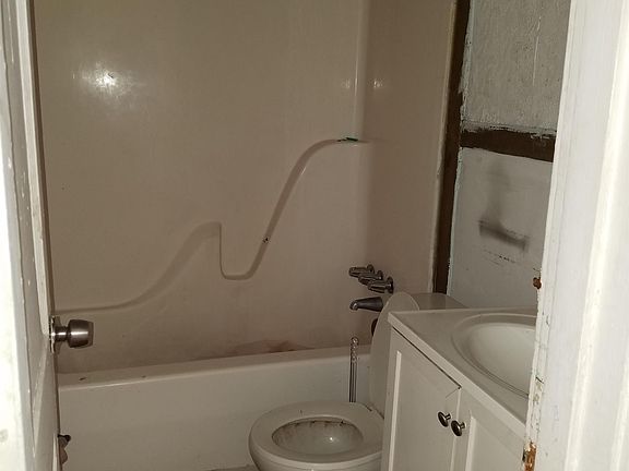 2nd image of 2637 Morningside Dr