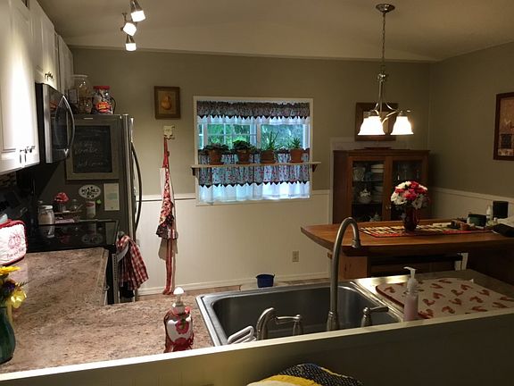 2nd image of 40 E Willopa Pl