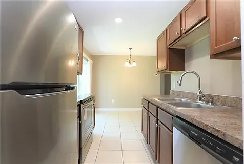 1307 Admiral Dr — Photo 21