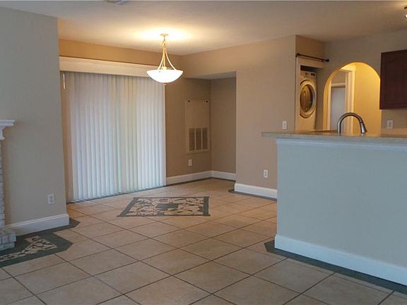 4th image of 952 Bird Bay Ct APT 102