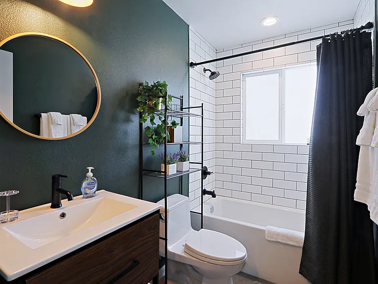 8301 E Meadowbrook Ave — Photo 8