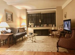 321 E 43rd St APT 702, New York, NY 10017