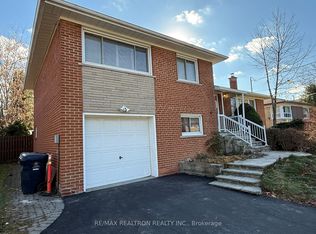 5 Silverview Dr, Toronto, ON M2M 2B2