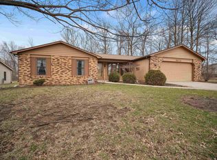 5823 Oak Fall Rd, Fort Wayne, IN 46845