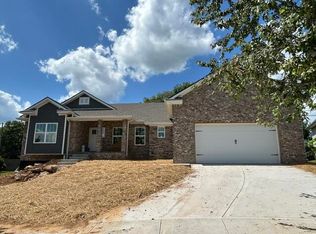 590 Adena Trce, Versailles, KY 40383