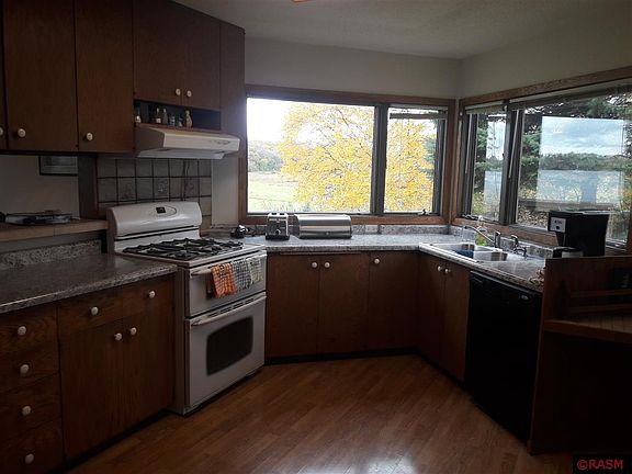 3rd image of 60231 Jessica Dr