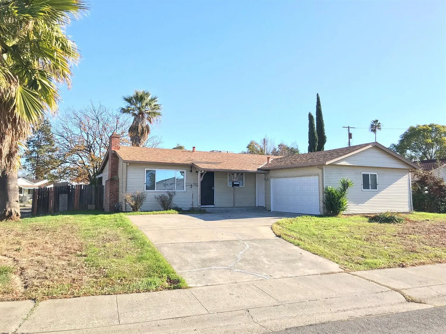 7547 Twilight Dr photo 1