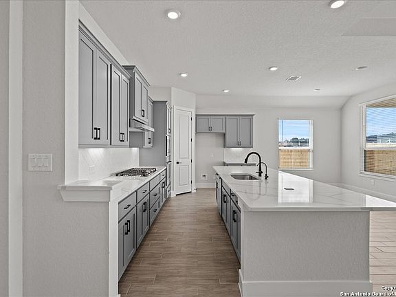 7th image of this home