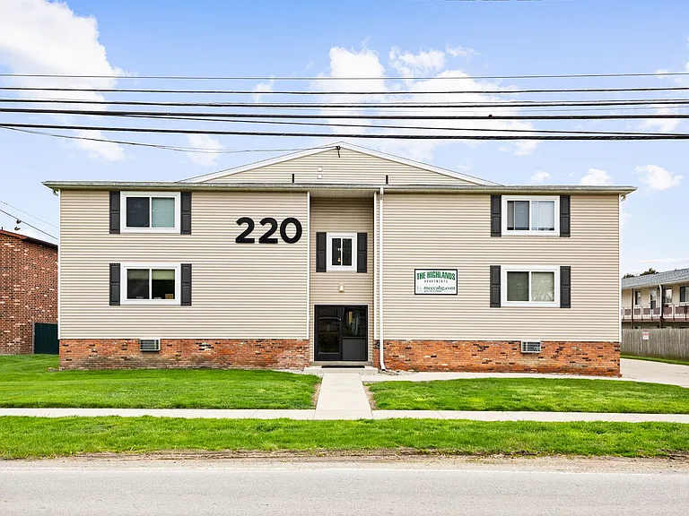 220 Napoleon Rd — Photo 1