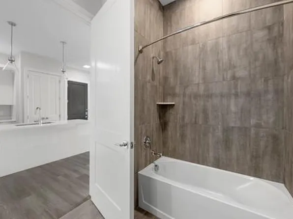 121 34th Street image 44 of 213