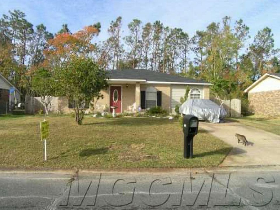 1st image of 3007 W Park Dr
