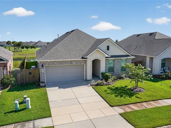 1470 Banks View St, Slidell, LA 70461
