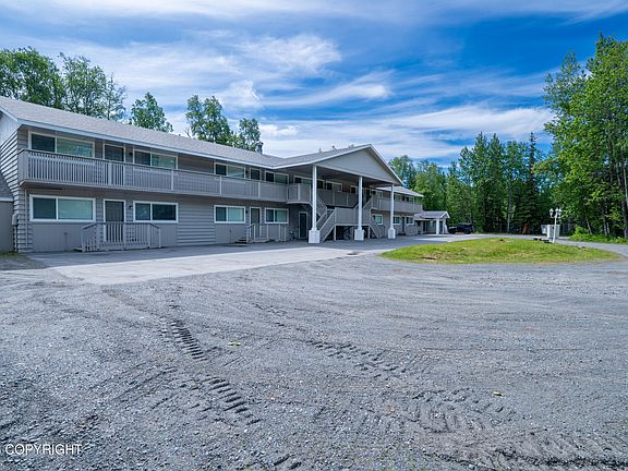 5th image of 310 Tern Cir APT 5