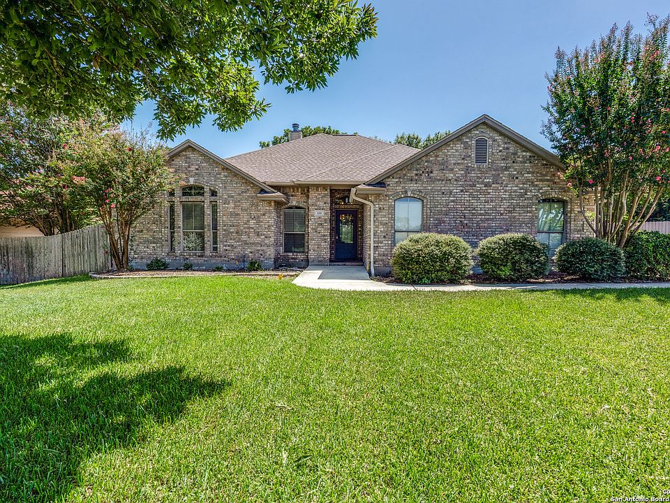 1st image of 119 Guadalupe River dr